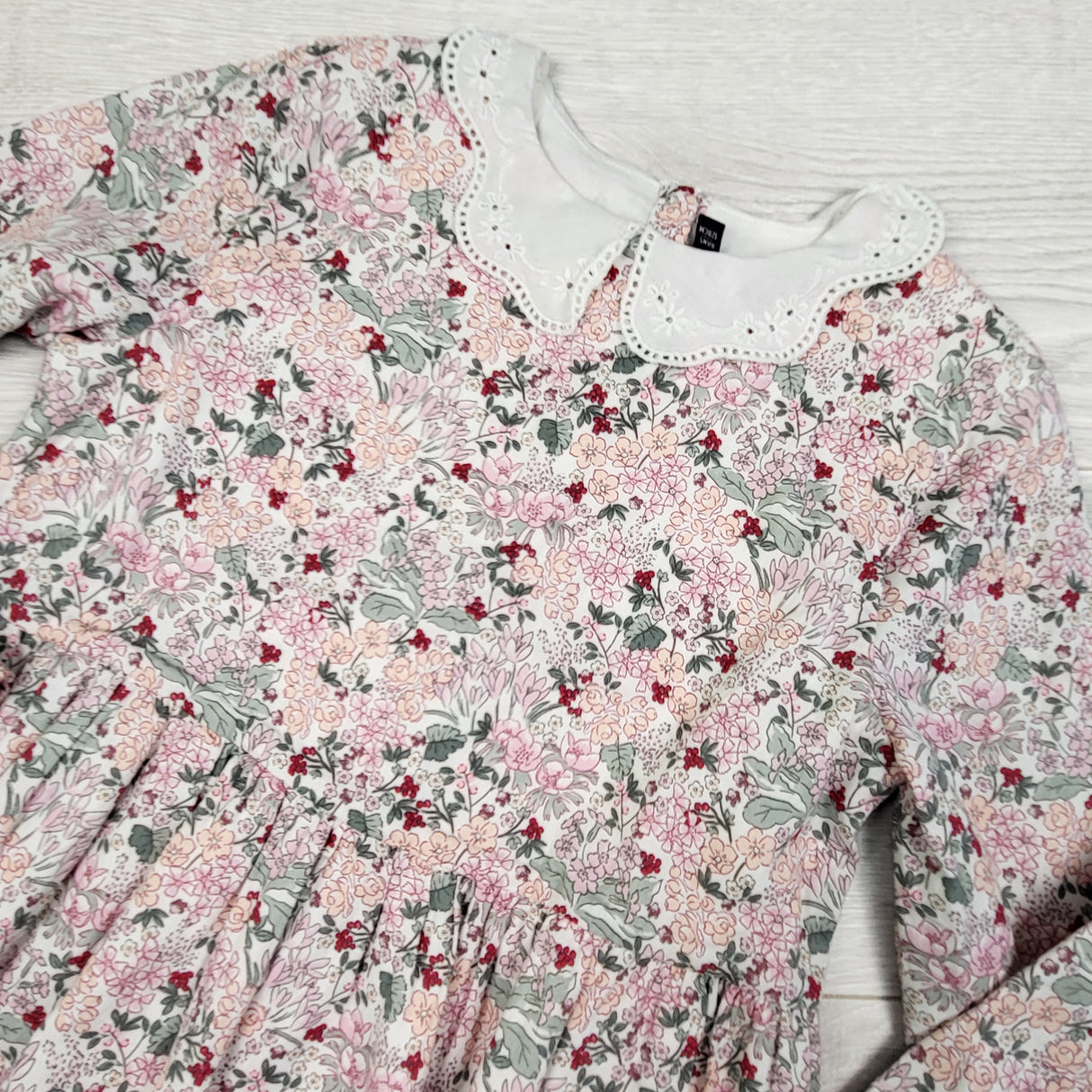 Sergent Major floral print dress with Peter Pan collar. Size 8