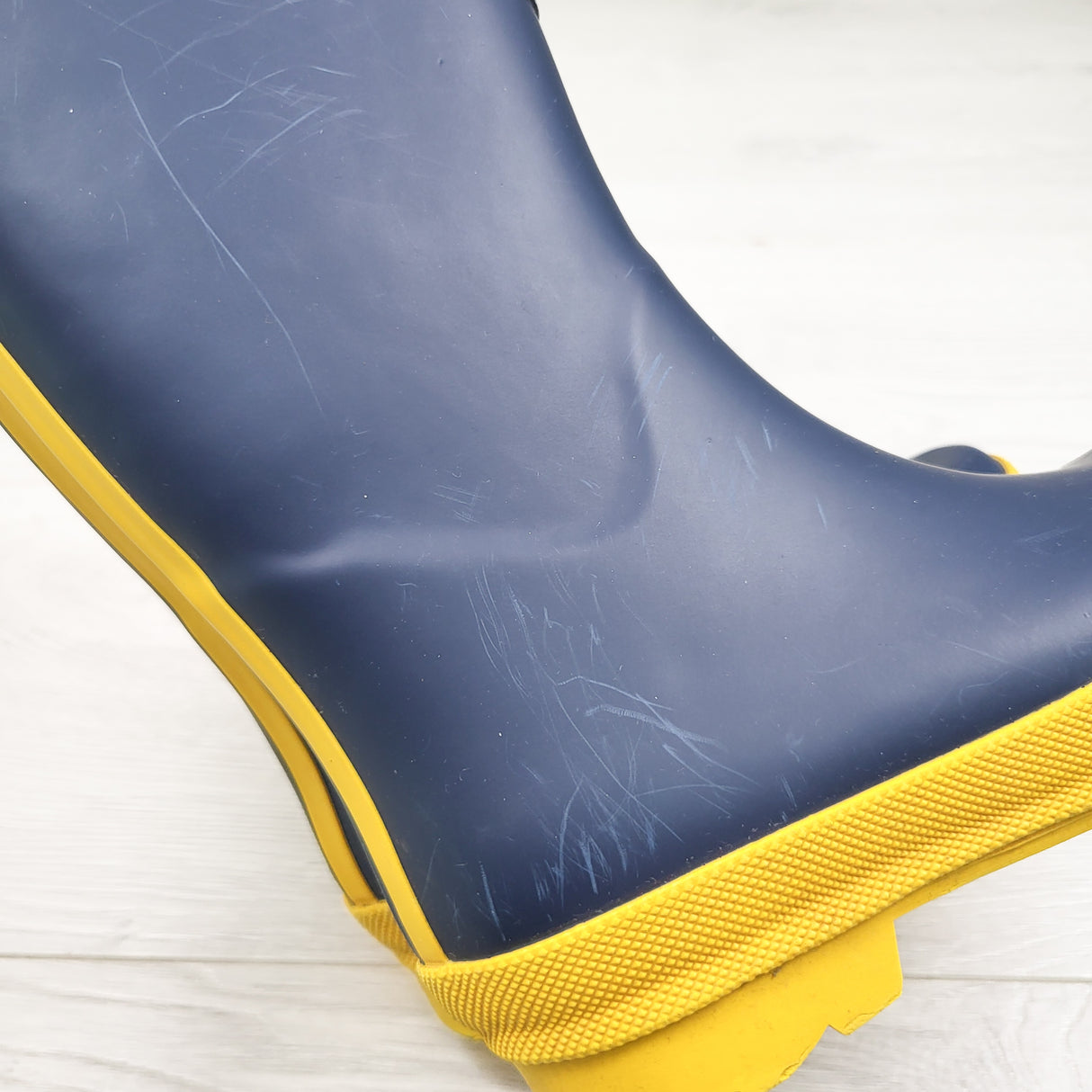 Hatley navy rain boots. Youth size 1