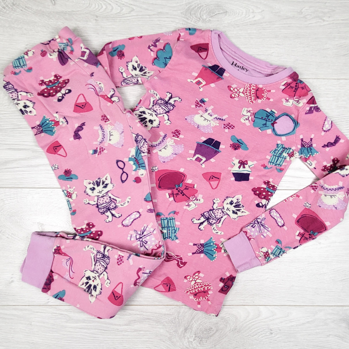 Hatley pink 2pc PJs with cats. Size 6