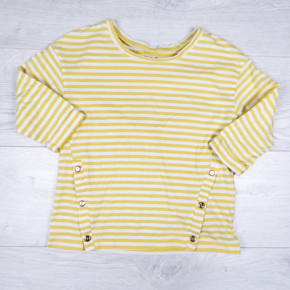 Gap yellow striped top. Size small (6/7)
