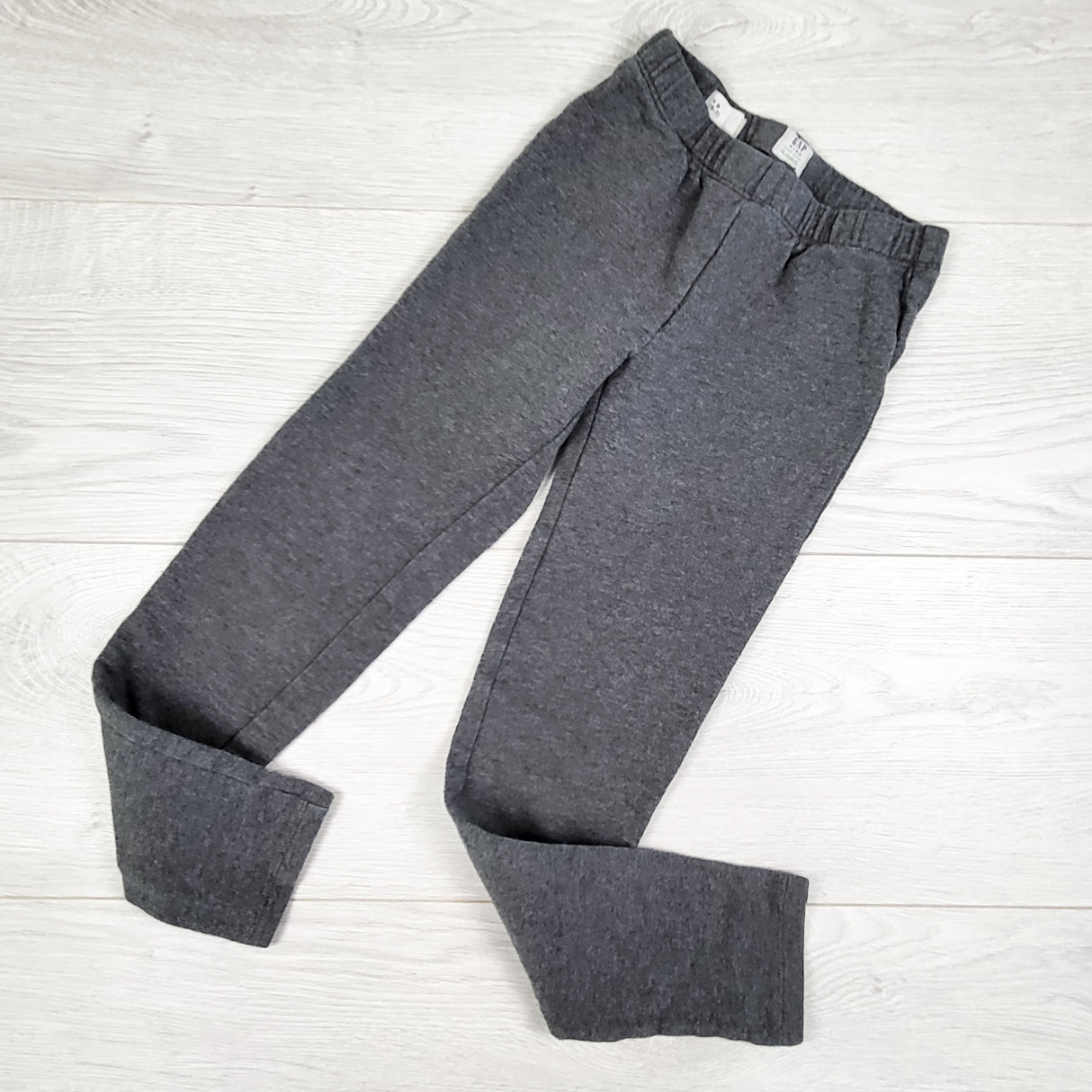 Gap grey thicker weight leggings. Size 6/7
