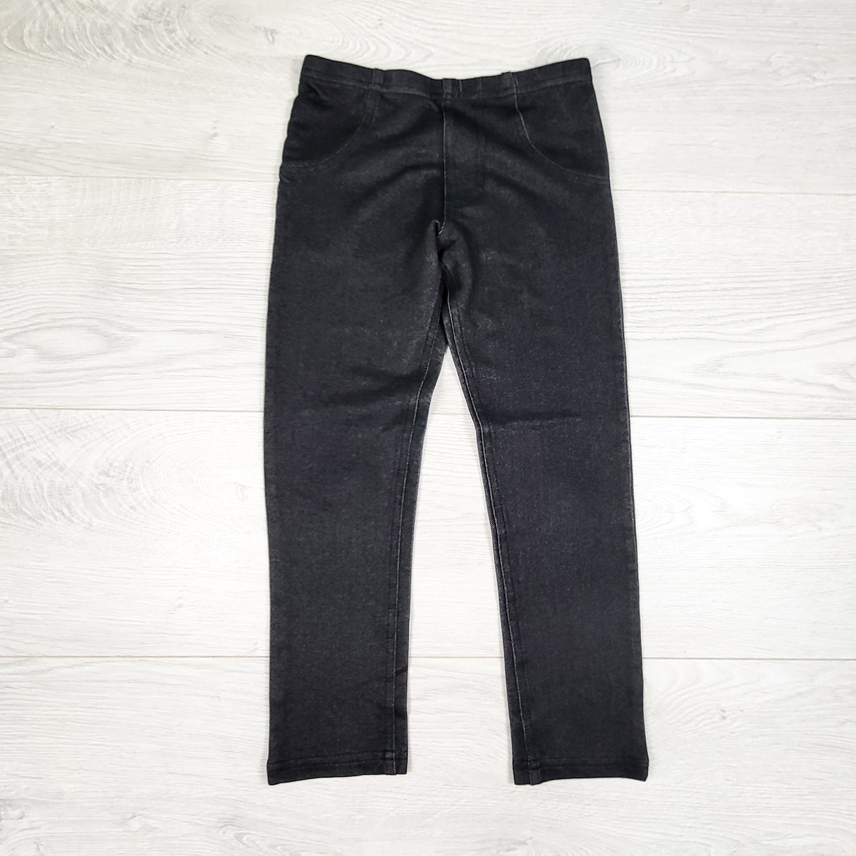 Peekaboo Beans denim look leggings. Size 5T
