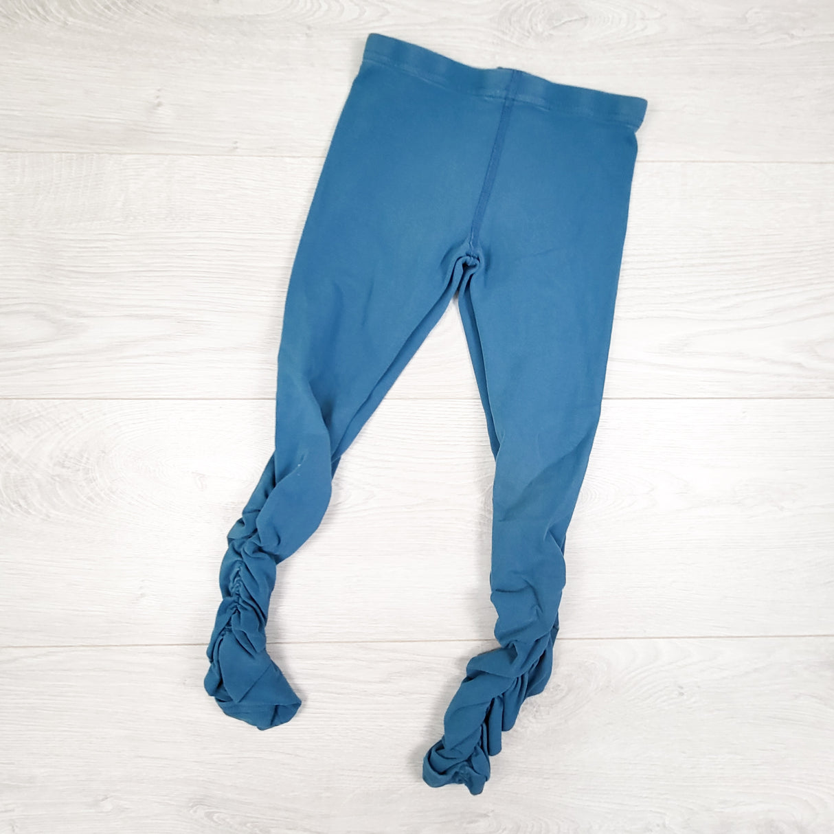 Peekaboo Beans teal ruched leggings. Size 5T