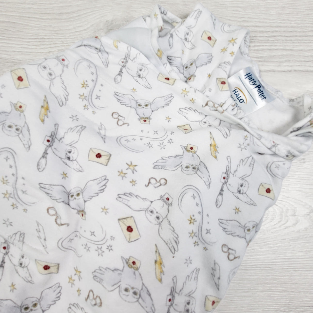 Halo white Harry Potter swaddle sleep sack. Size 3-6 months