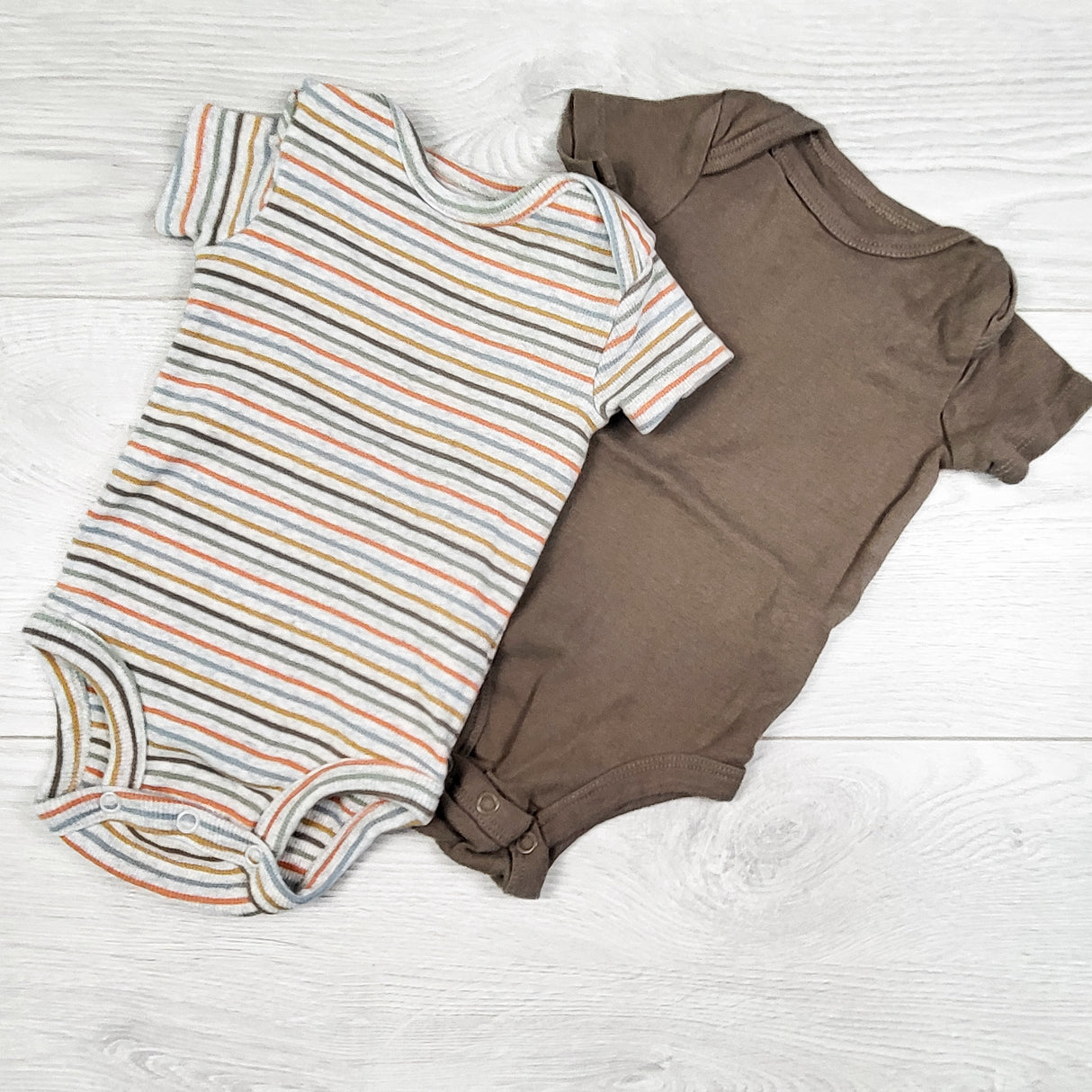 Little Planet 2pc bodysuit set (brown and stripes.) Size 3 months