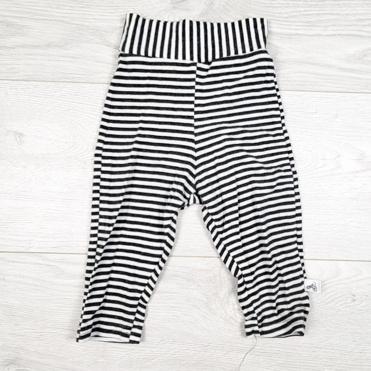 Hazel and Jools striped bamboo blend pants. Size 0-6 months
