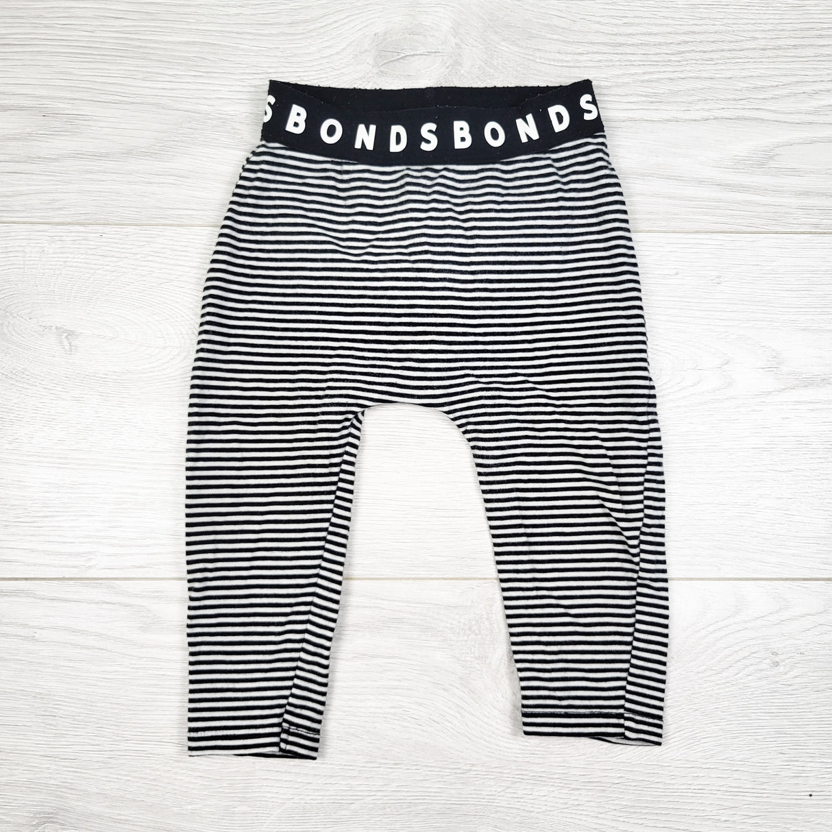 Bonds striped leggings. Size 6-12 months