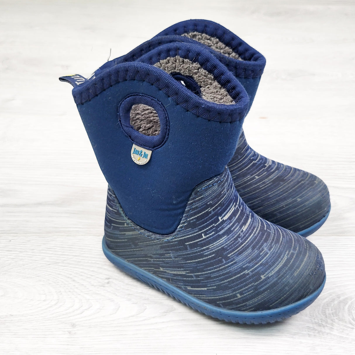 Jan and Jul Toasty-Dry Lite Waterproof Boots. Size 6
