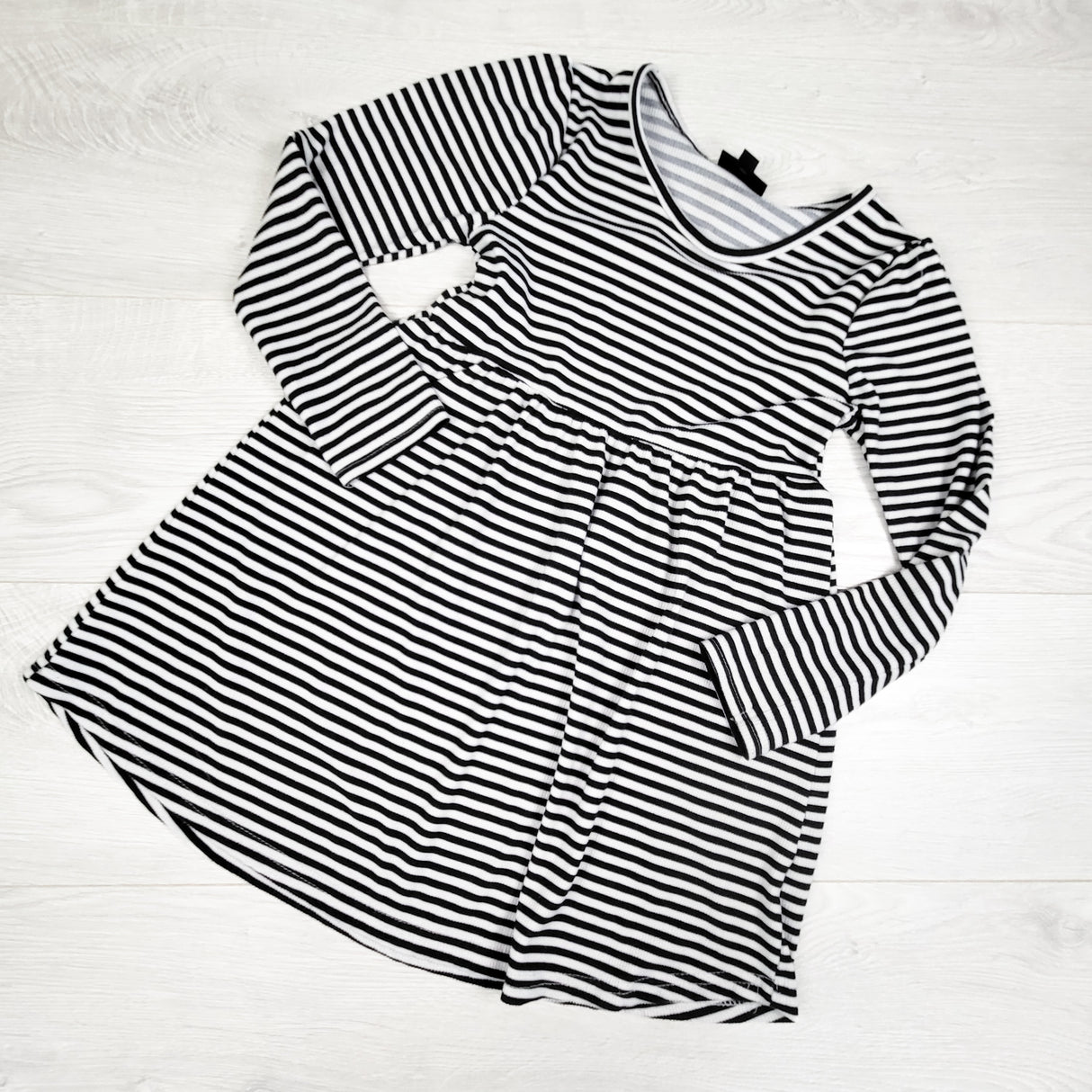 Picapino striped rib knit dress. Size 6