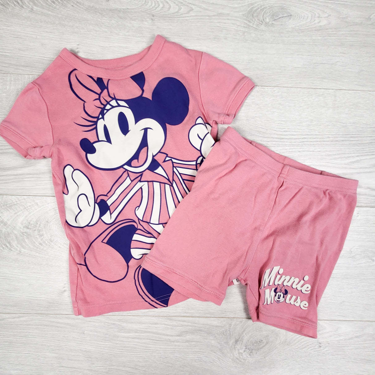 Gap x Disney pink 2pc Minnie Mouse PJs. Size 6