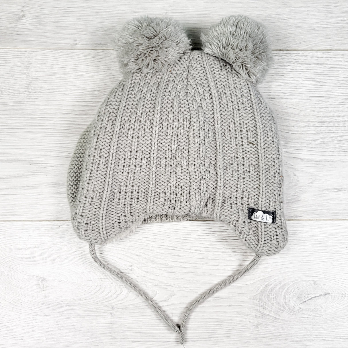 Jan grey cable knit toque with minky lining. Size small (3 to 9 months)