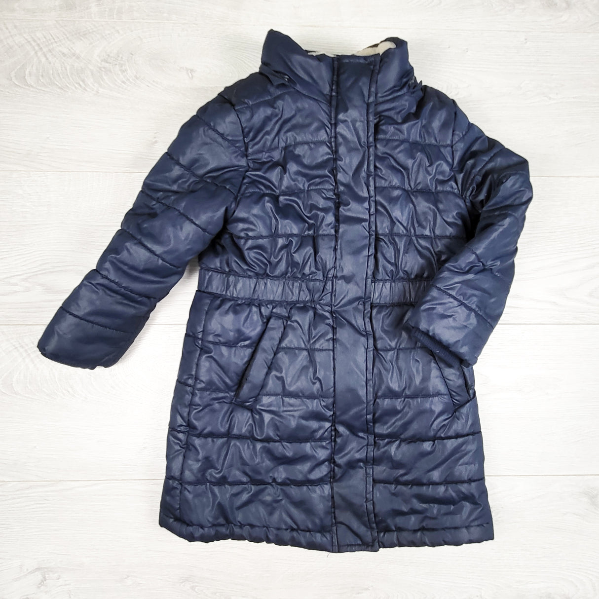 Joe Fresh longer length navy puffer jacket. Size 4T