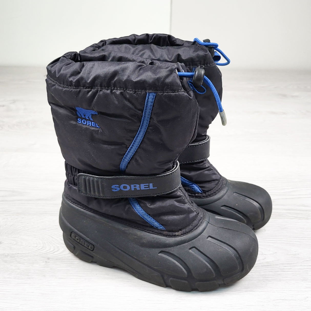 Sorel black snow boots. Youth size 2 (sorry,no shipping)