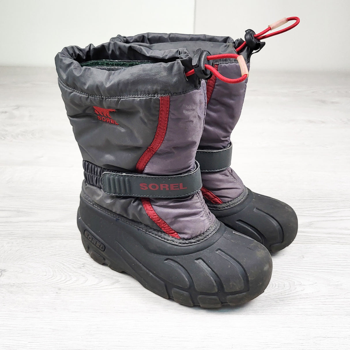 Sorel grey snow boots. Youth size 1