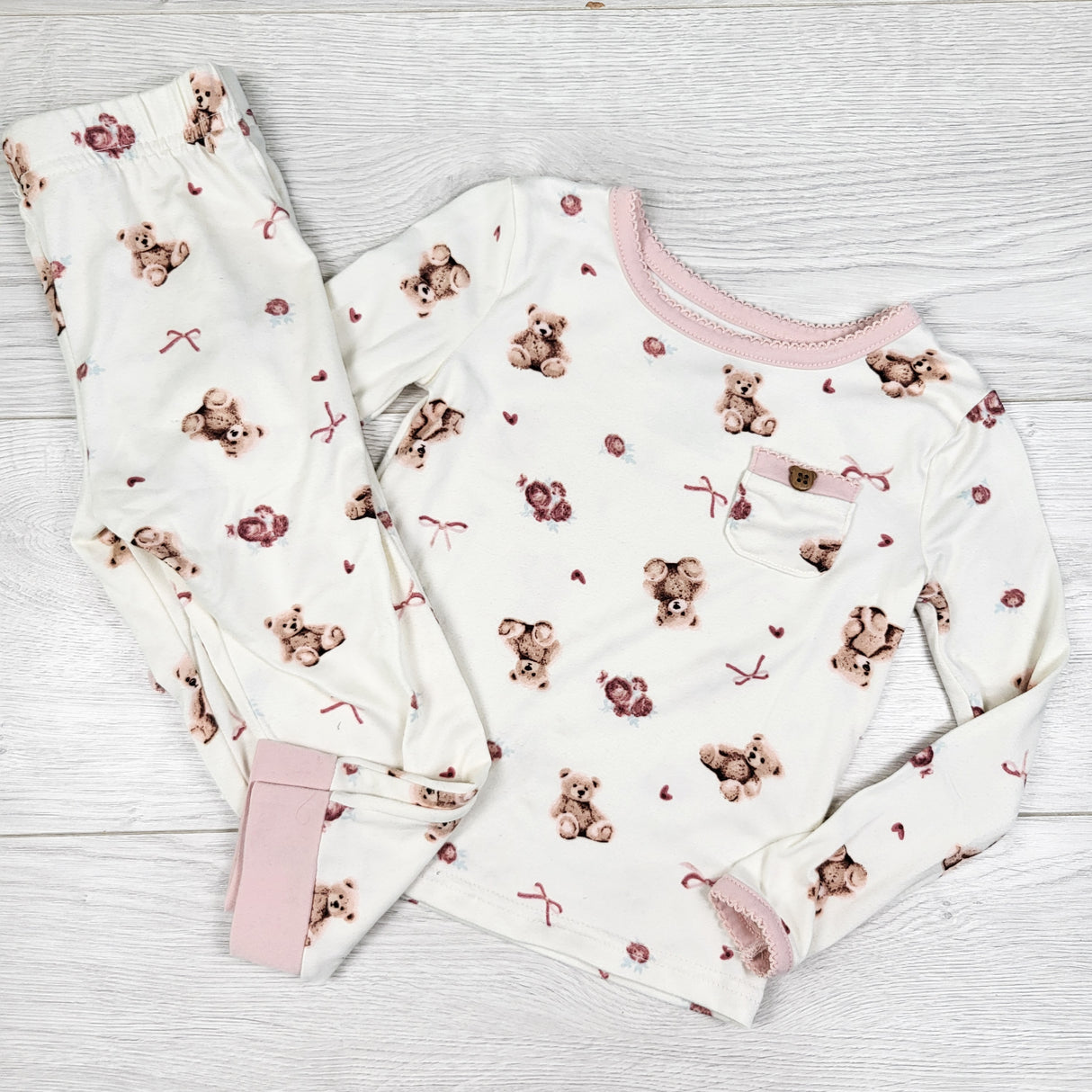 Bear Paw white and pink 2pc PJs with bears. Size 2T