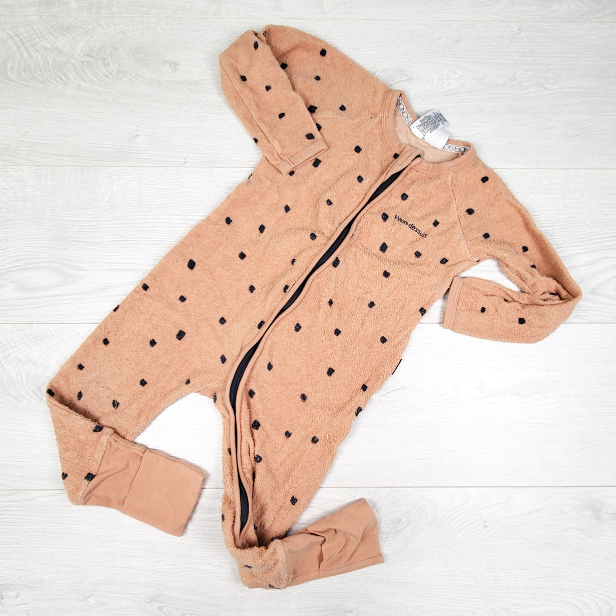 Bonds polka dot terrycloth zippered Wondersuit. Size 18-24 months
