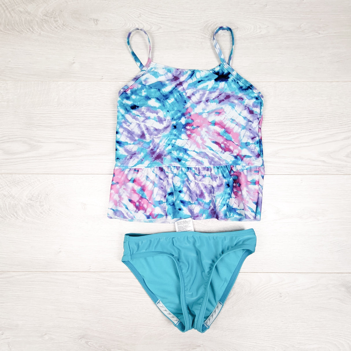 Speedo tie dye print 2pc swimsuit. Size 7
