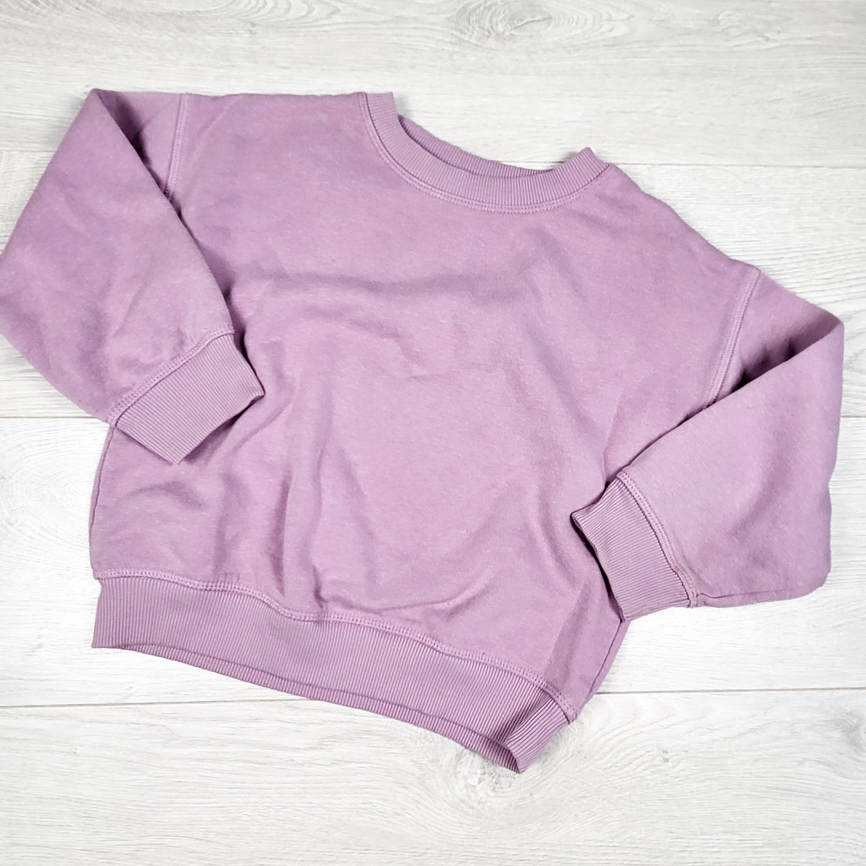 Mini Mango purple oversized fleece crewneck sweatshirt. Size 5T