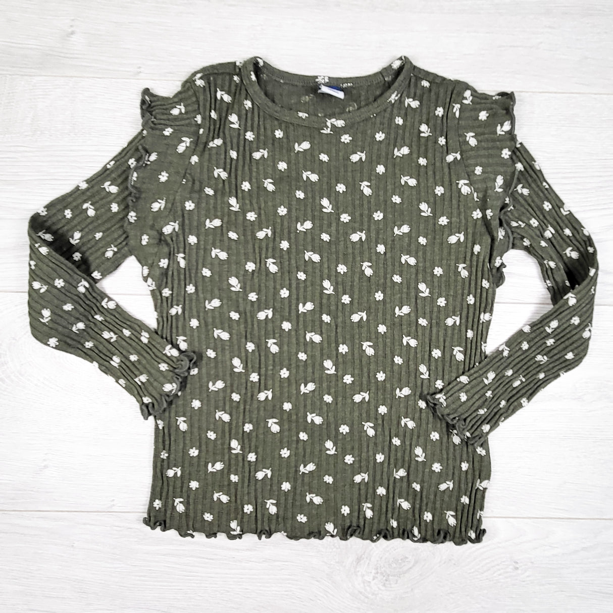 Old Navy green ribbed top with flowers. Size 5T
