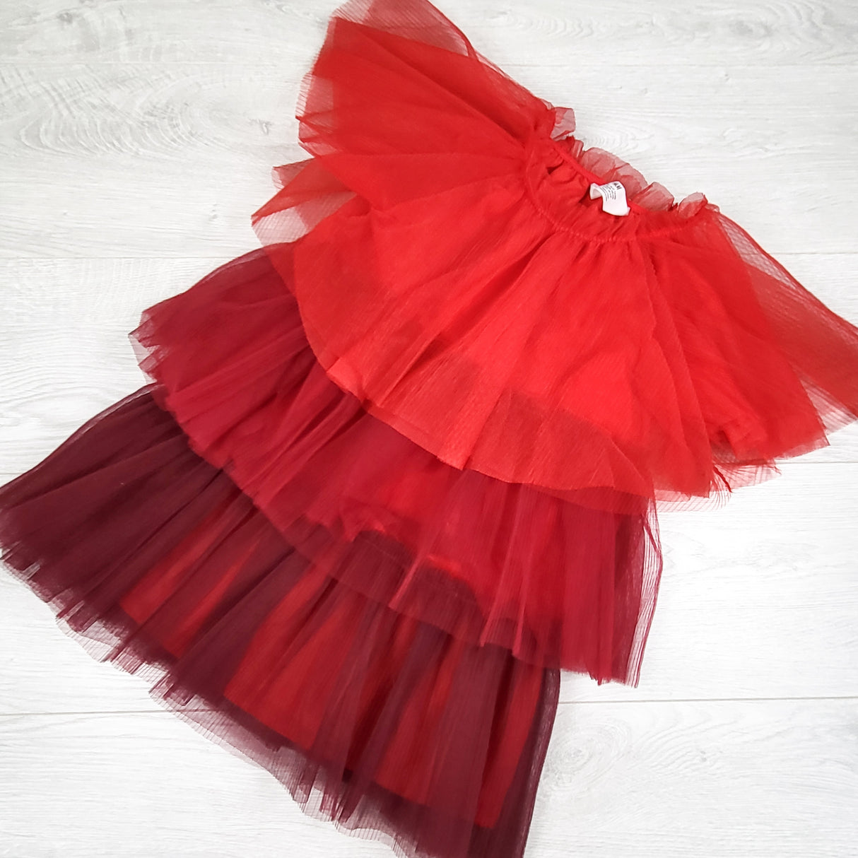 H and M red tiered tulle dress. Size 4-6 Years