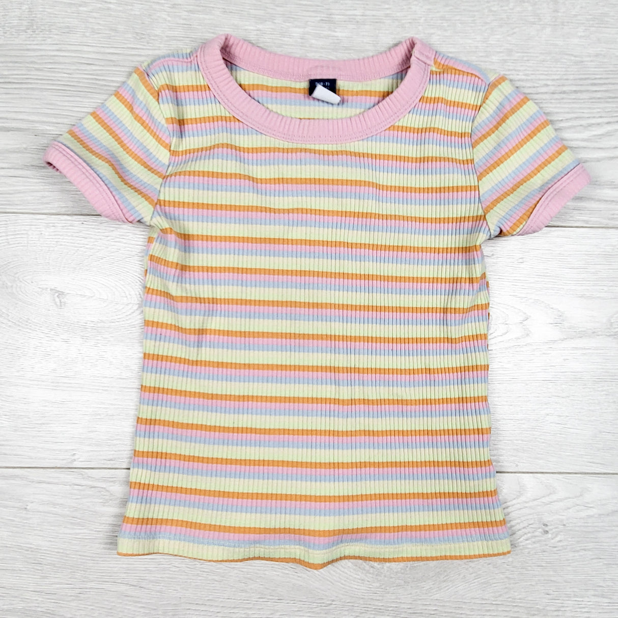 Old Navy striped ribbed t-shirt. Size 6/7