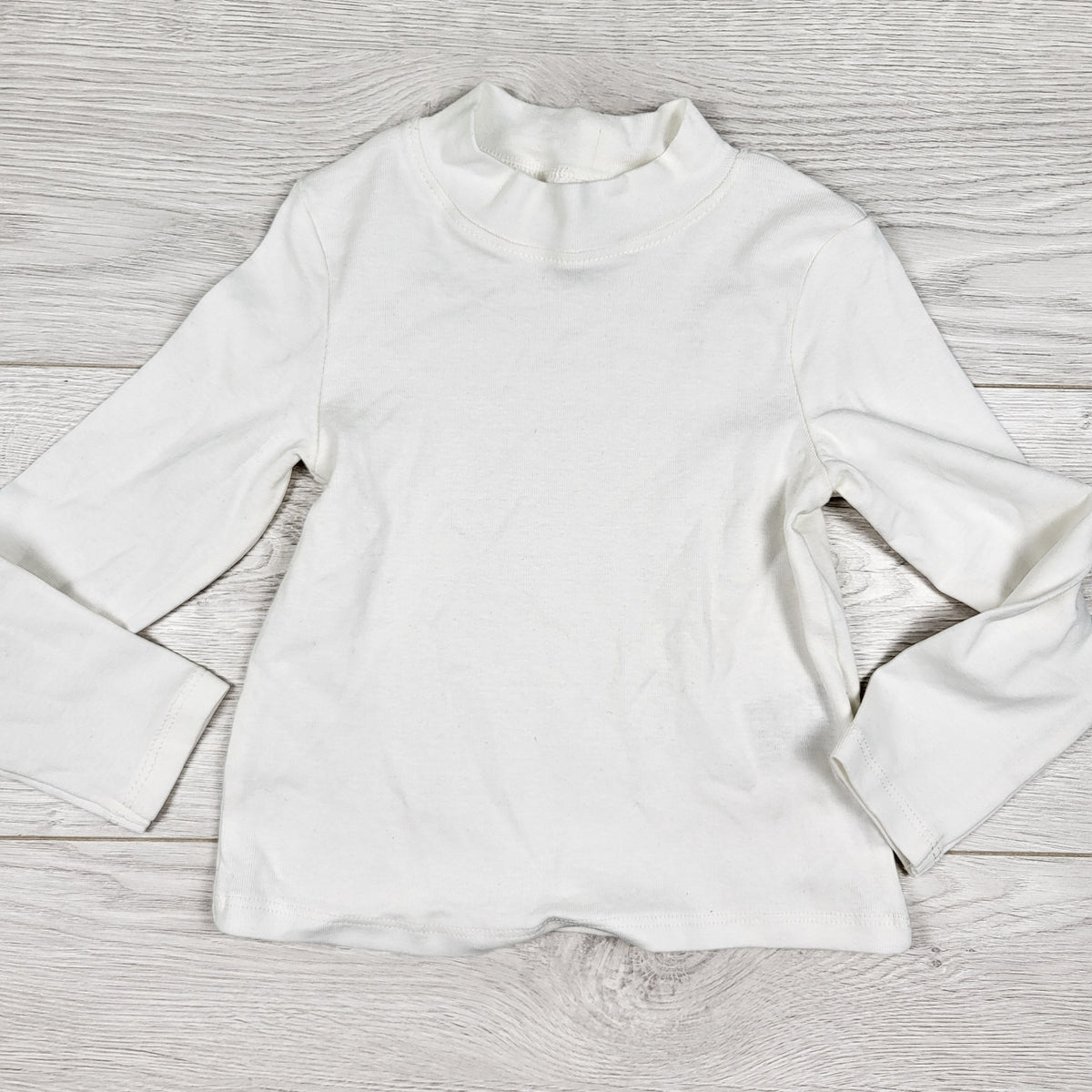 H and M white mock neck long sleeve top. Size 18-24 months
