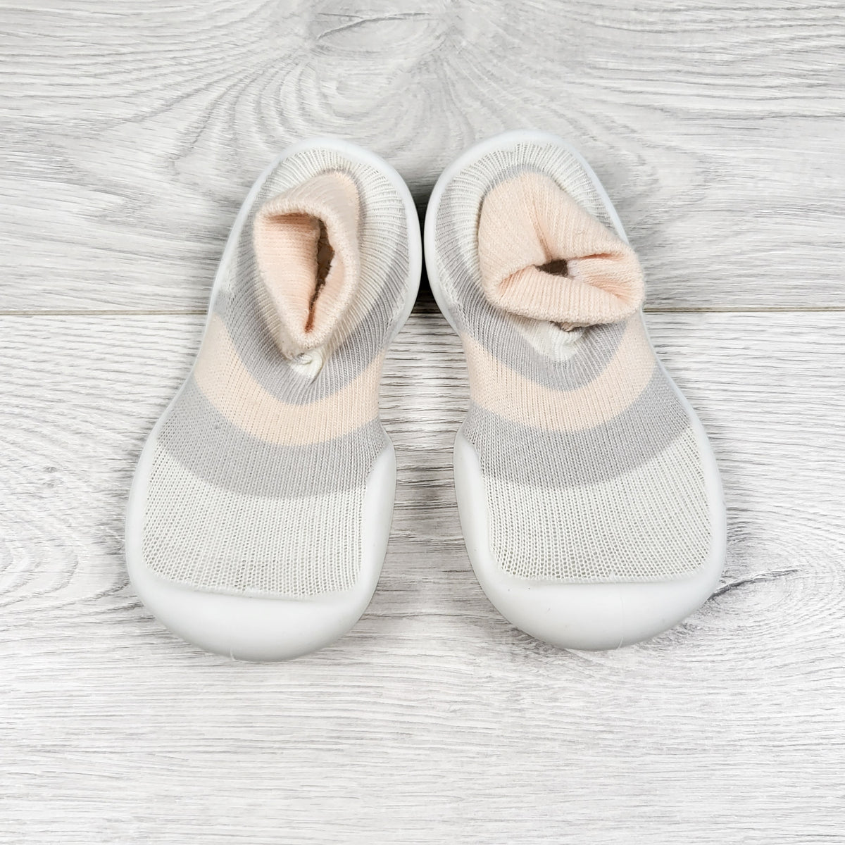Pastel striped sock shoes. Size 6/7