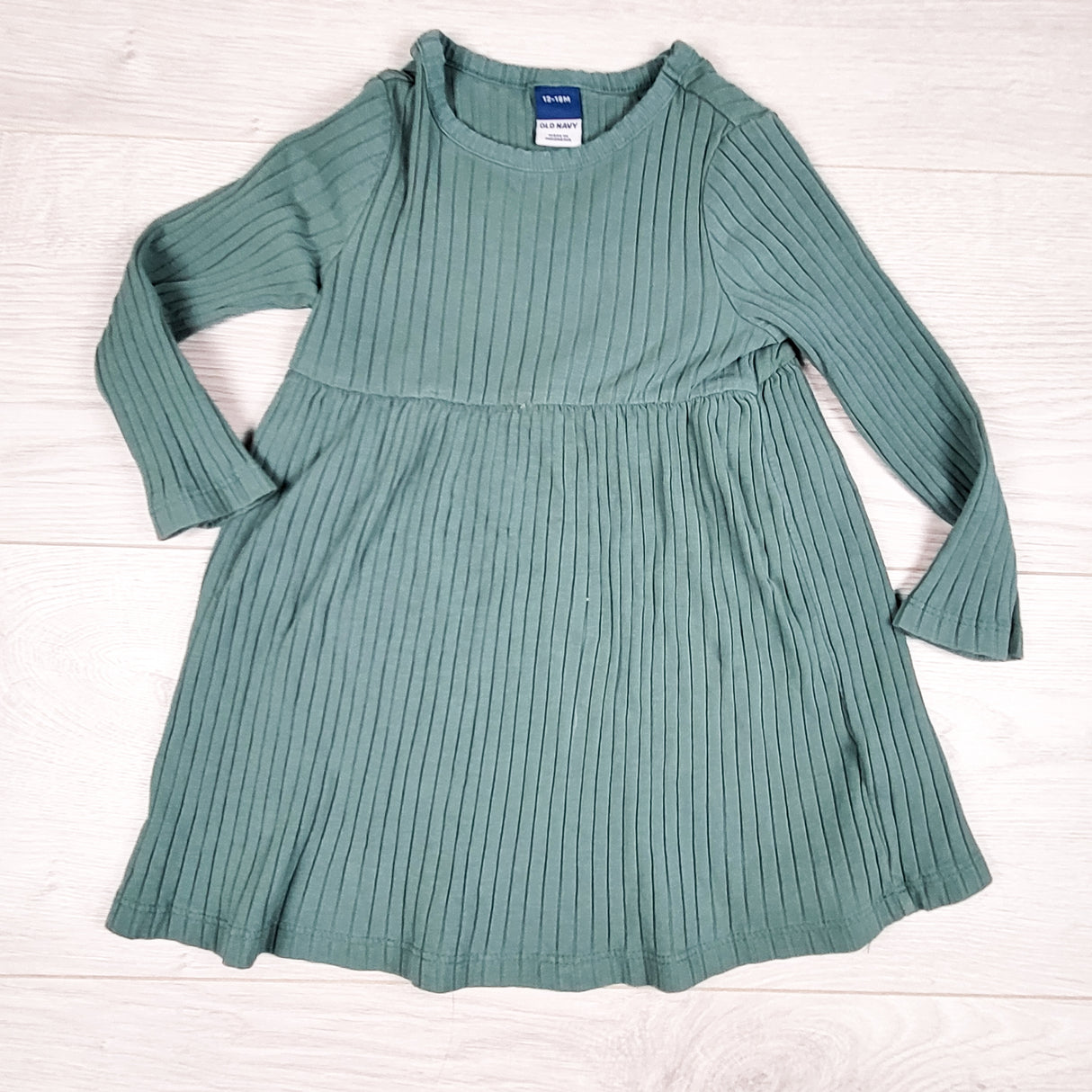 Old Navy green ribbed dress. Size 12-18 months