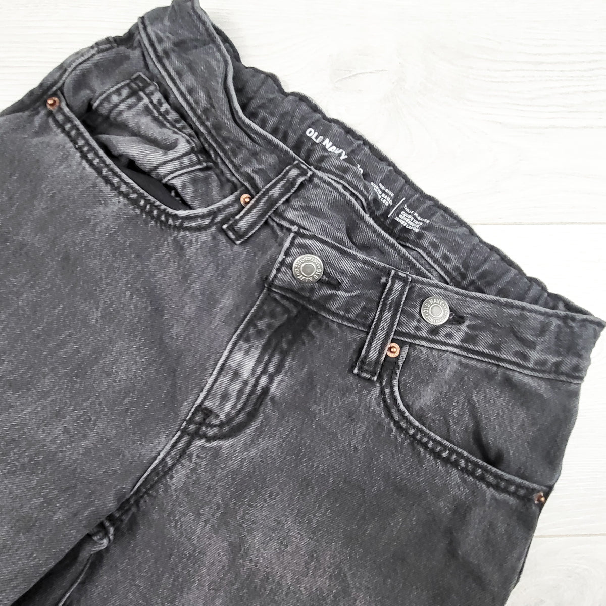Old Navy black mid-rise baggy wide leg jeans. Size 10