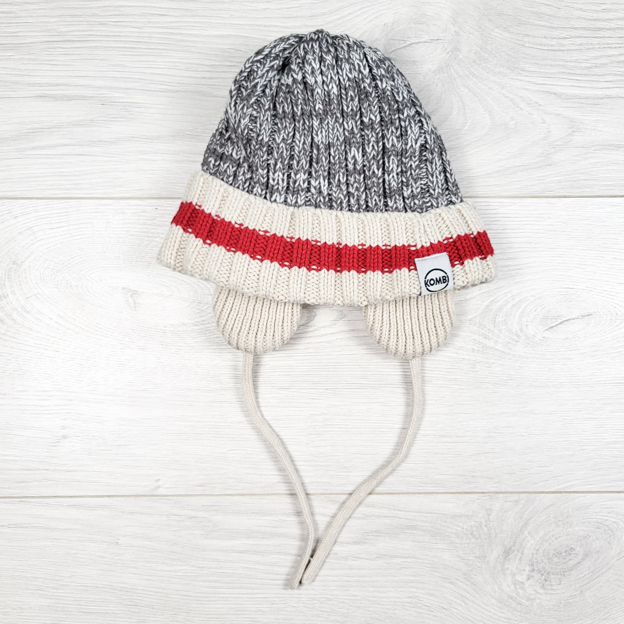 Kombi fleece lined toque. Size 3-9 months