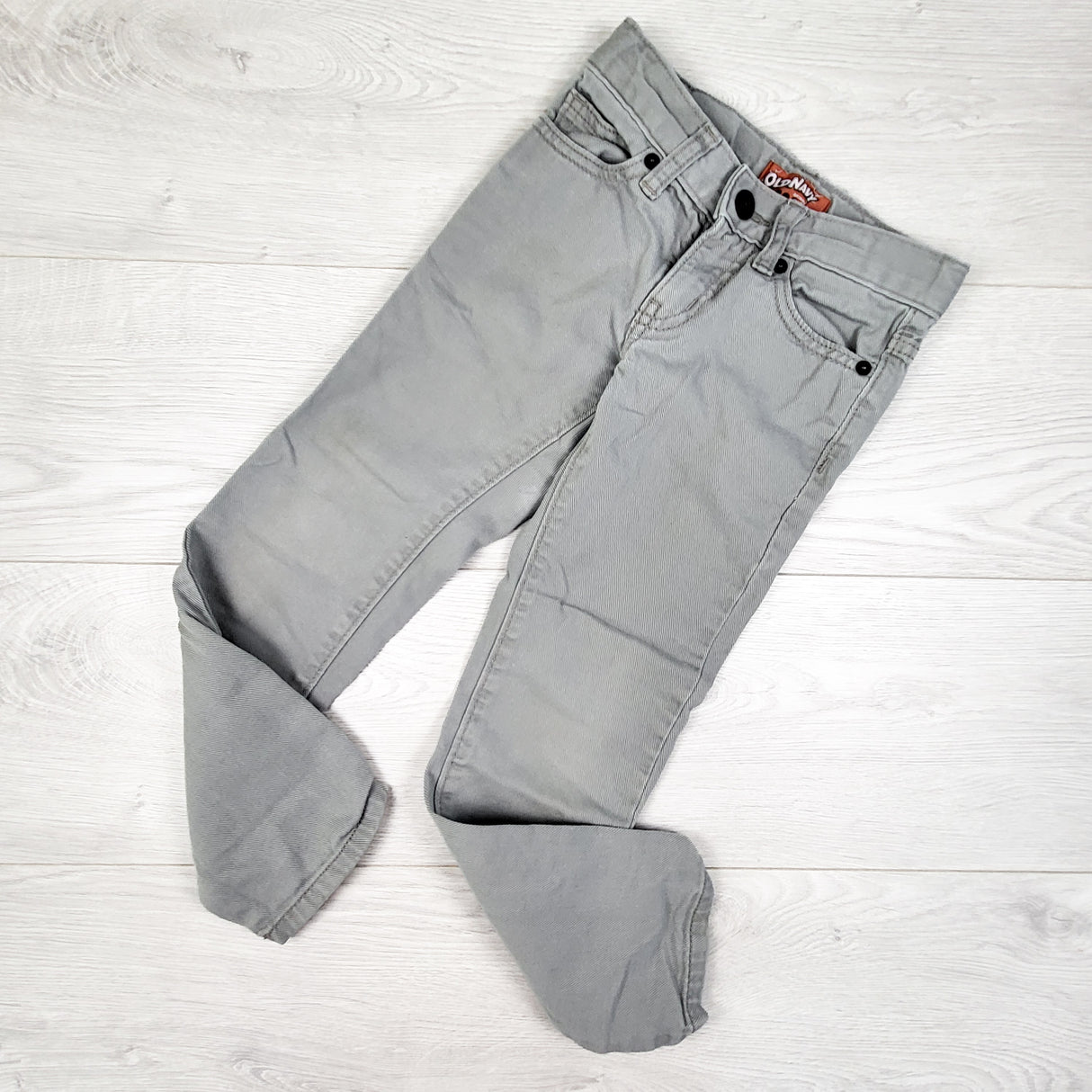 Old Navy grey skinny jeans. Size 6 slim
