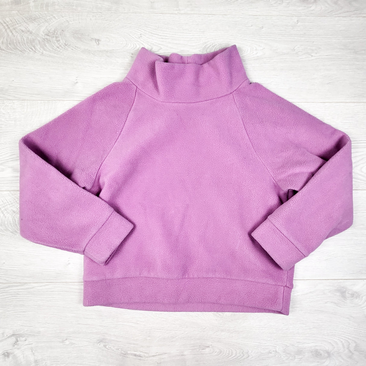 Gap purple pullover fleece. Size 8