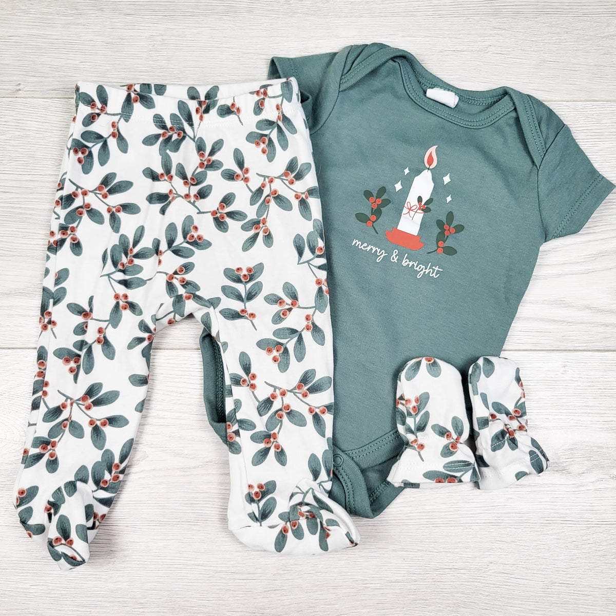 PL Baby 4pc "Merry and Bright" set. Size 3 months