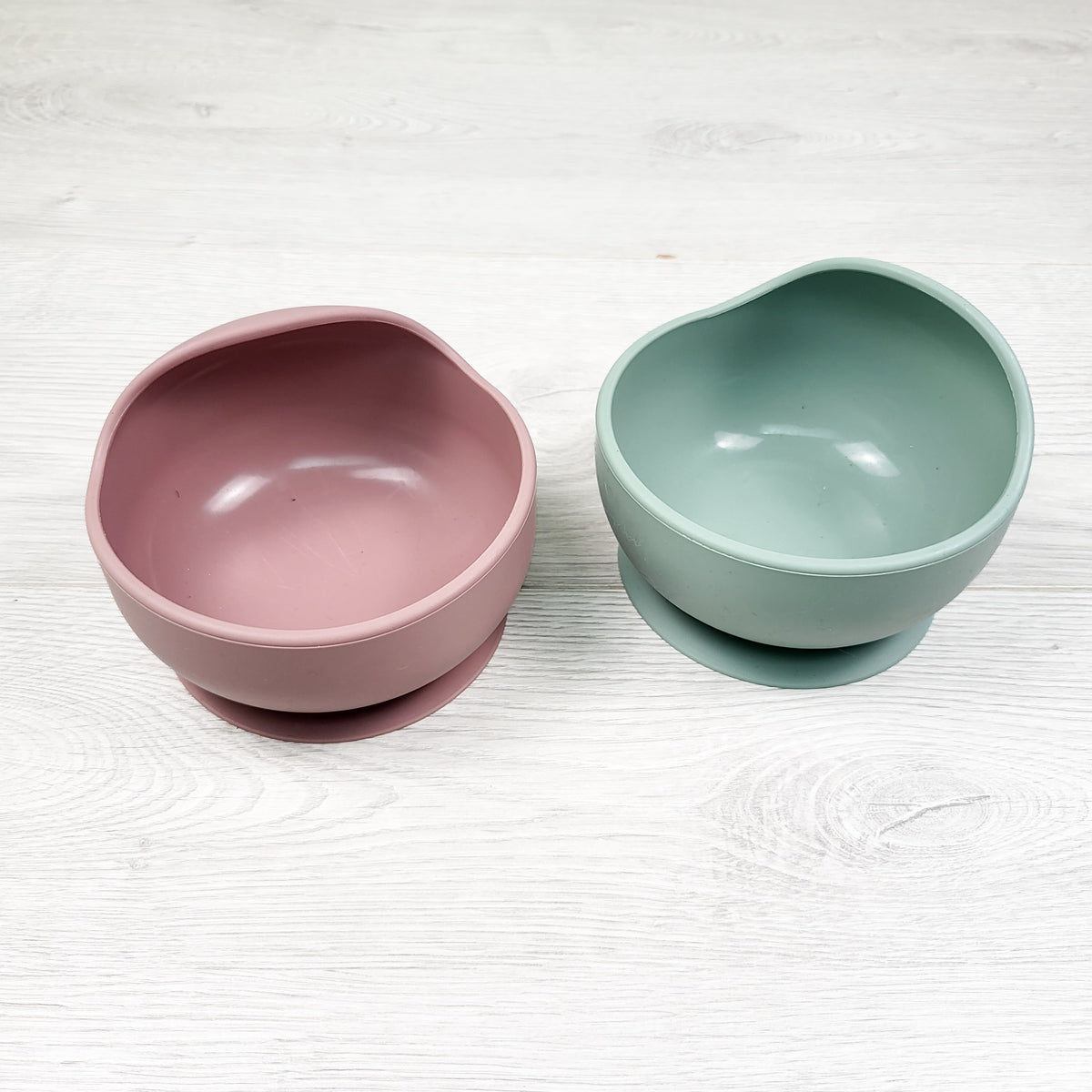 Suction cup silicone bowls
