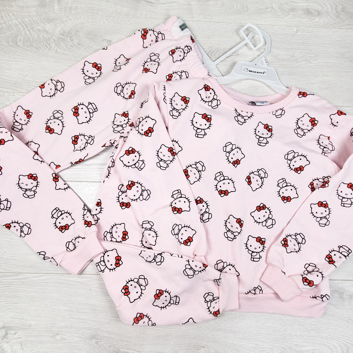 NEW - Hello Kitty pink 2pc sweatshirt set. Size 8-10 Years