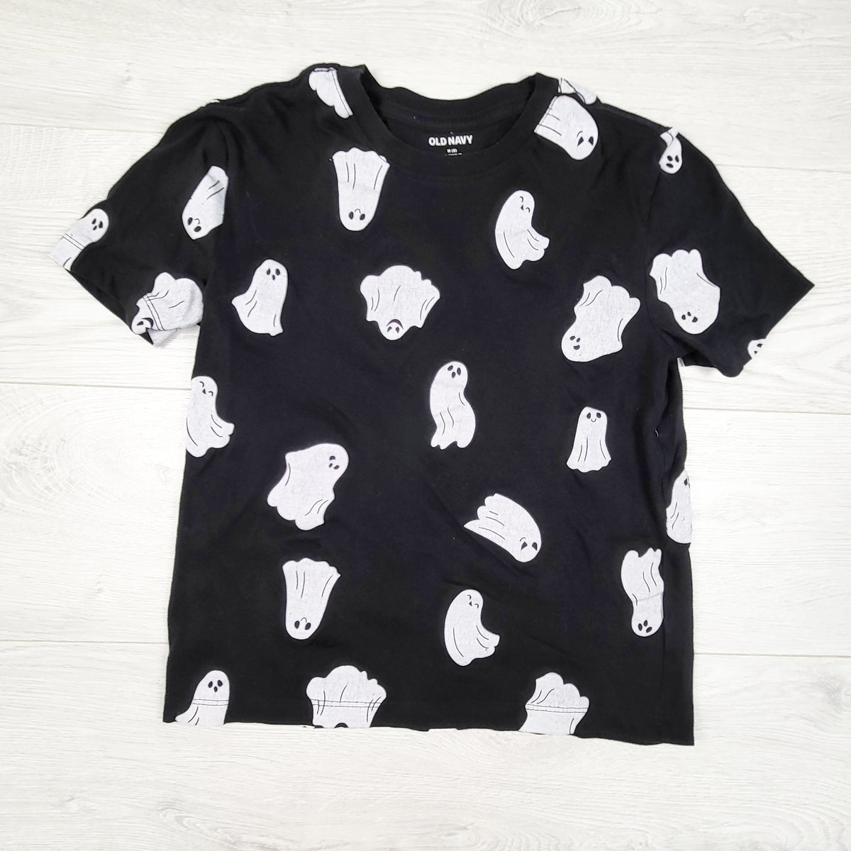 Old Navy black ghost print t-shirt. Size 8