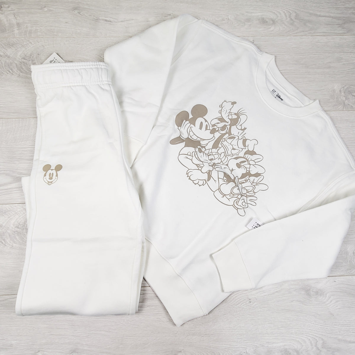 NEW - Gap x Disney white 2pc sweatshirt set. Size 8