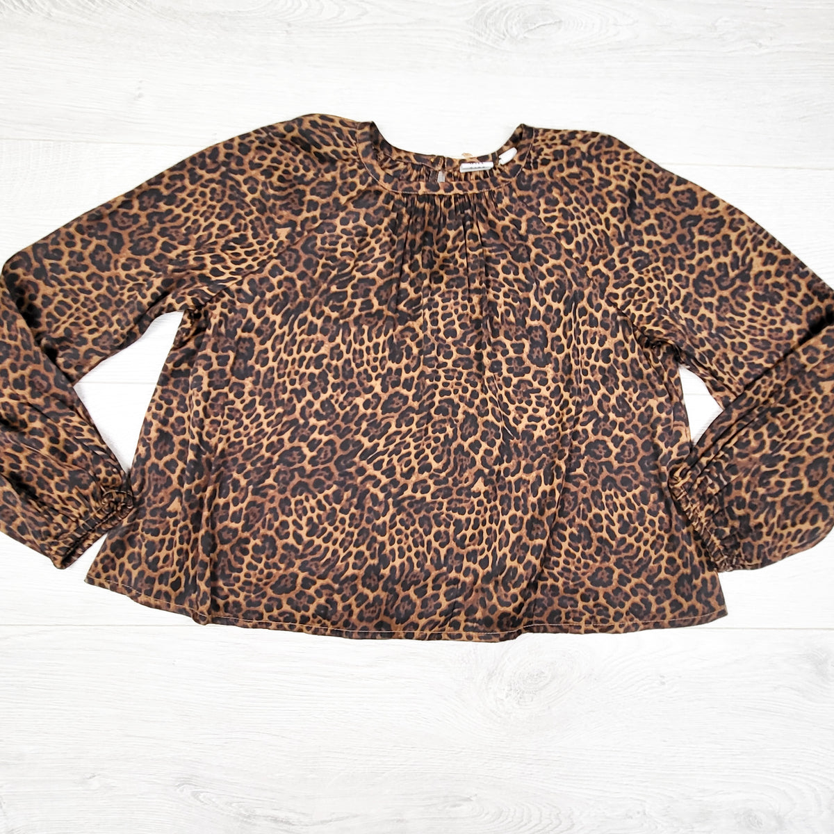 Gap leopard print satin top. Size 6/7