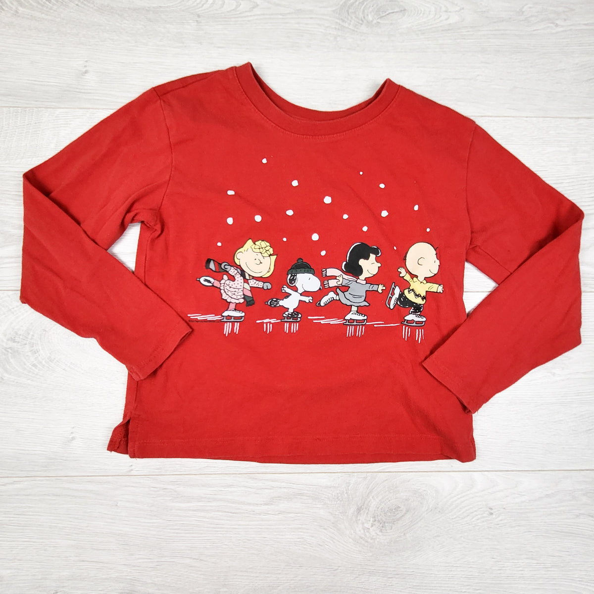 Gap x Peanuts red Charlie Brown top. Size 6/7