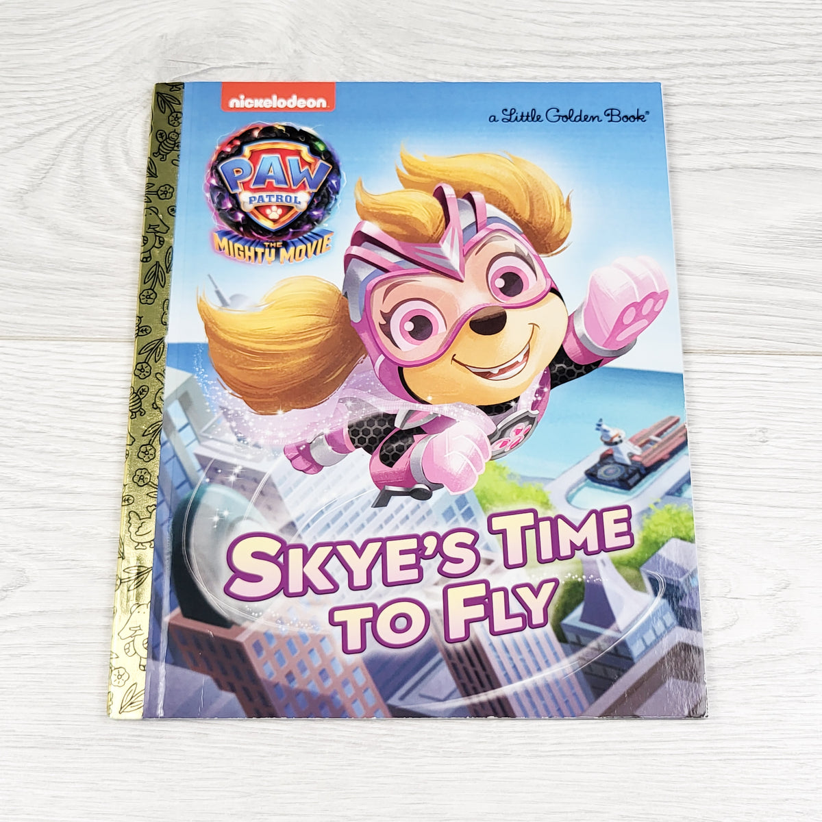 Paw Patrol "Skye's Time to Fly" golden book