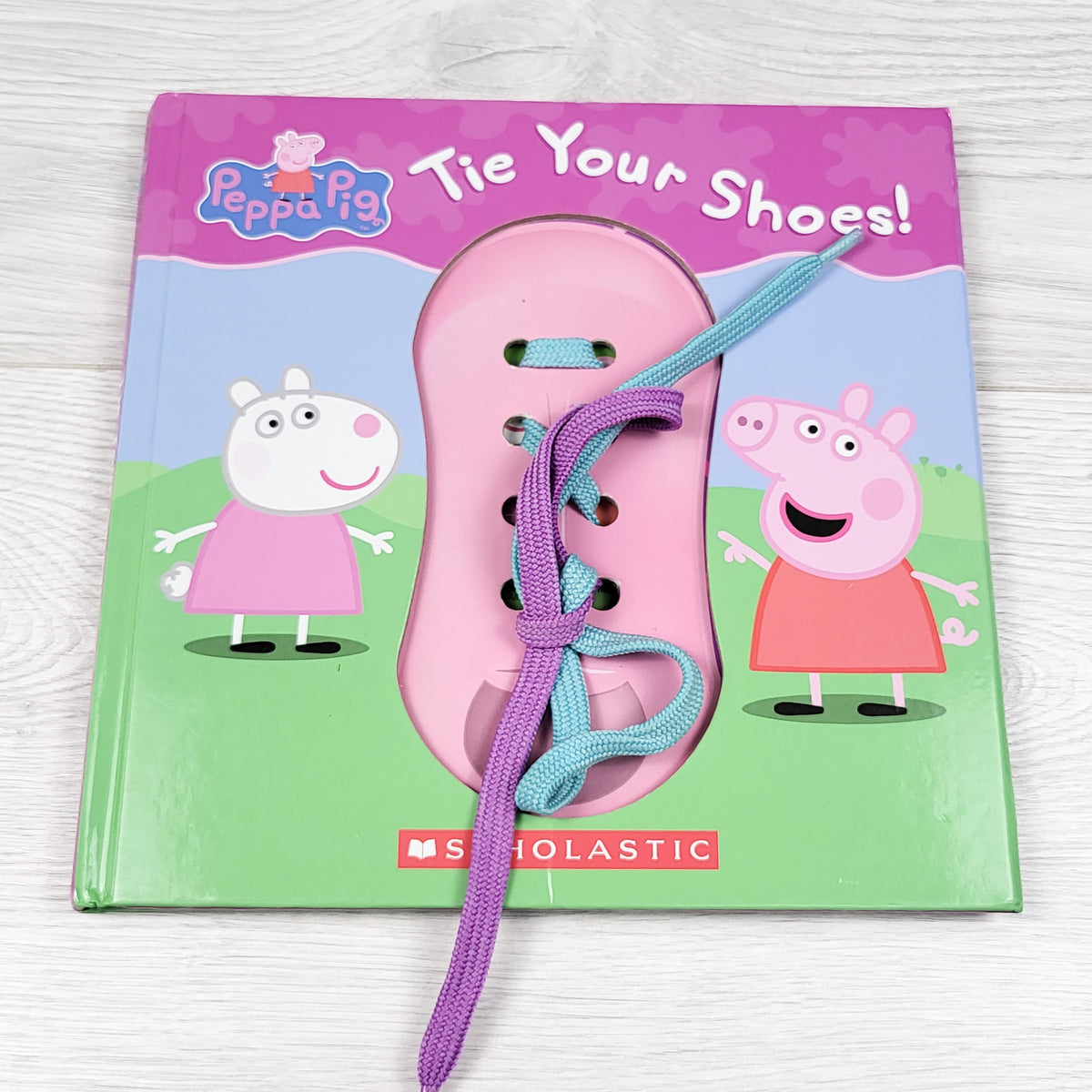 Peppa Pig "Tie Your Shoes" book