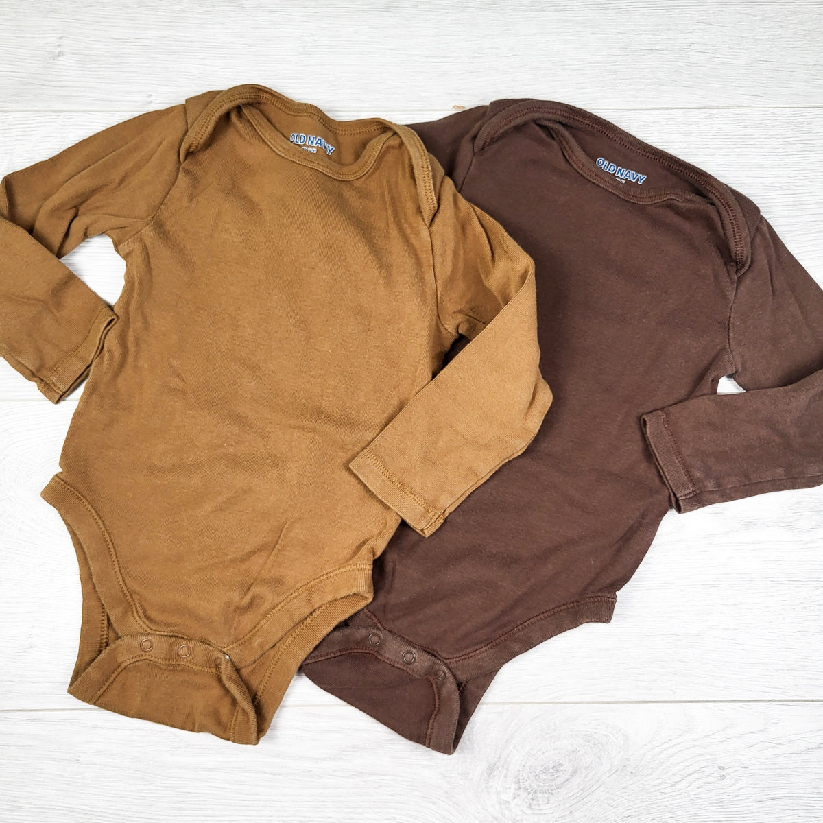 Old Navy tan and chocolate brown 2pc bodysuit set. Size 12-18 months