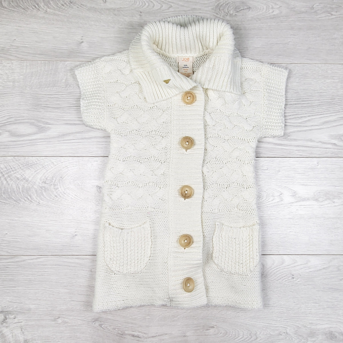Joe cream coloured cable knit sweater vest. Size 4/5T