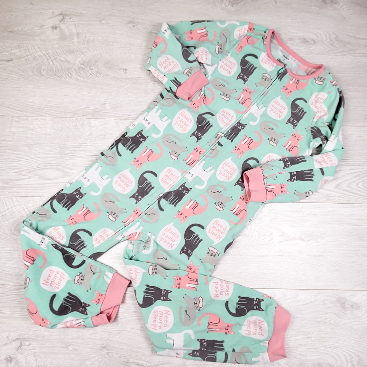 Carters mint zippered fleece cat sleeper. Size 7