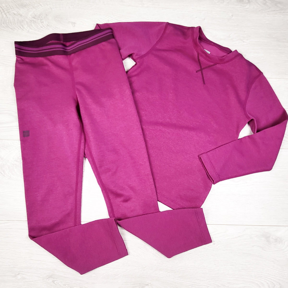 MEC plum coloured 2pc base layer set. Size 6