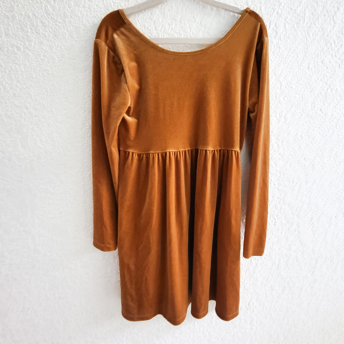 Old Navy golden yellow velvet dress. Size 10/12
