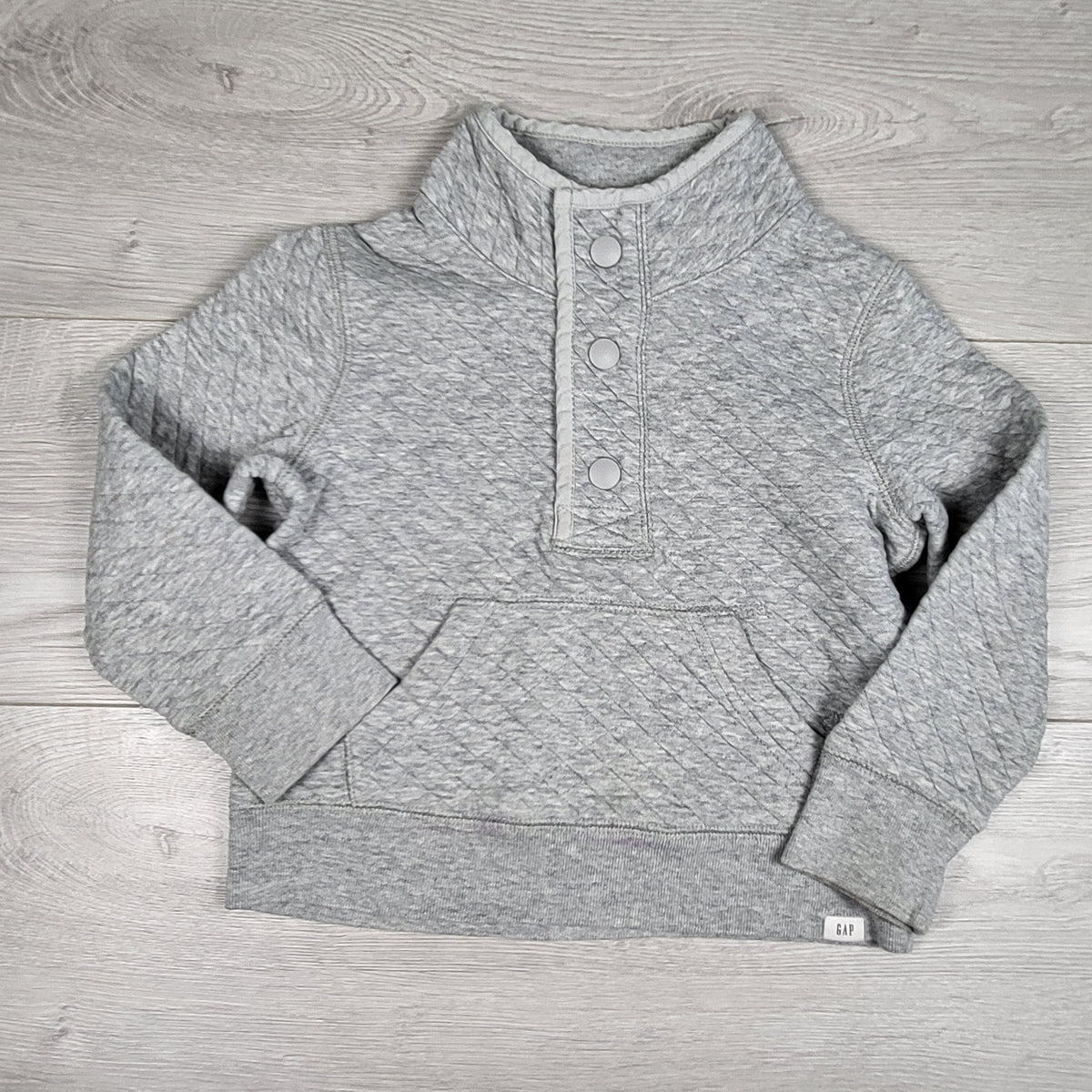 Gap grey quilted pullover. Size 4T