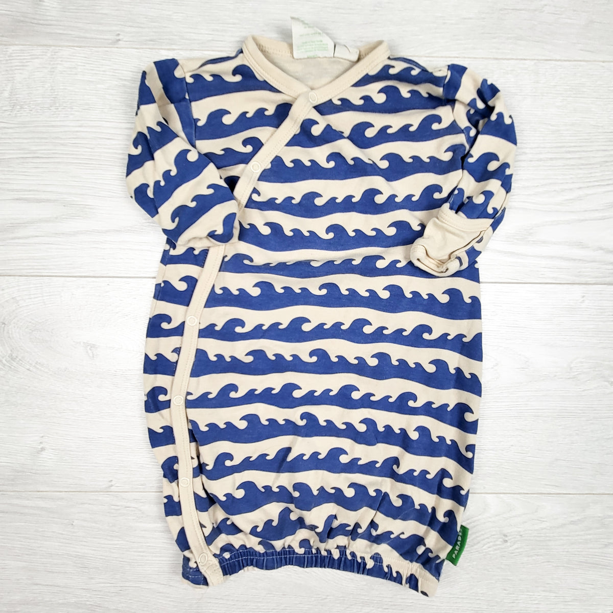 Parade Organics wave print organic cotton kimono sleep gown. Size 0-3 months