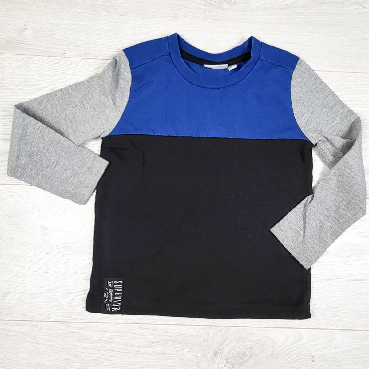 Mid colour block long sleeve top. Size 4/5T