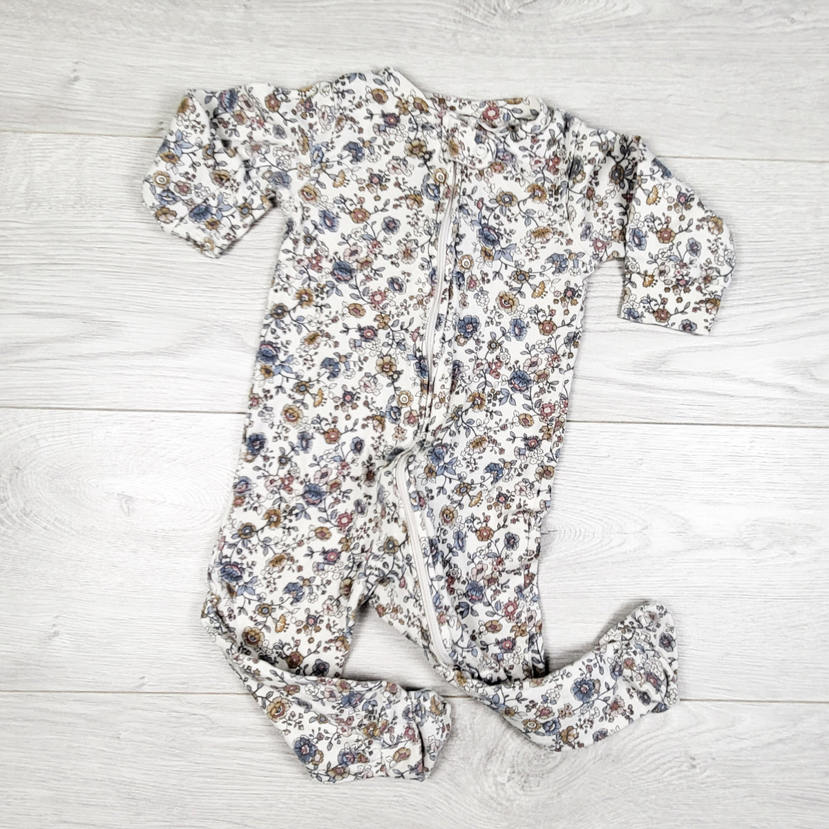Little Planet floral print zippered sleeper. Size 9 months